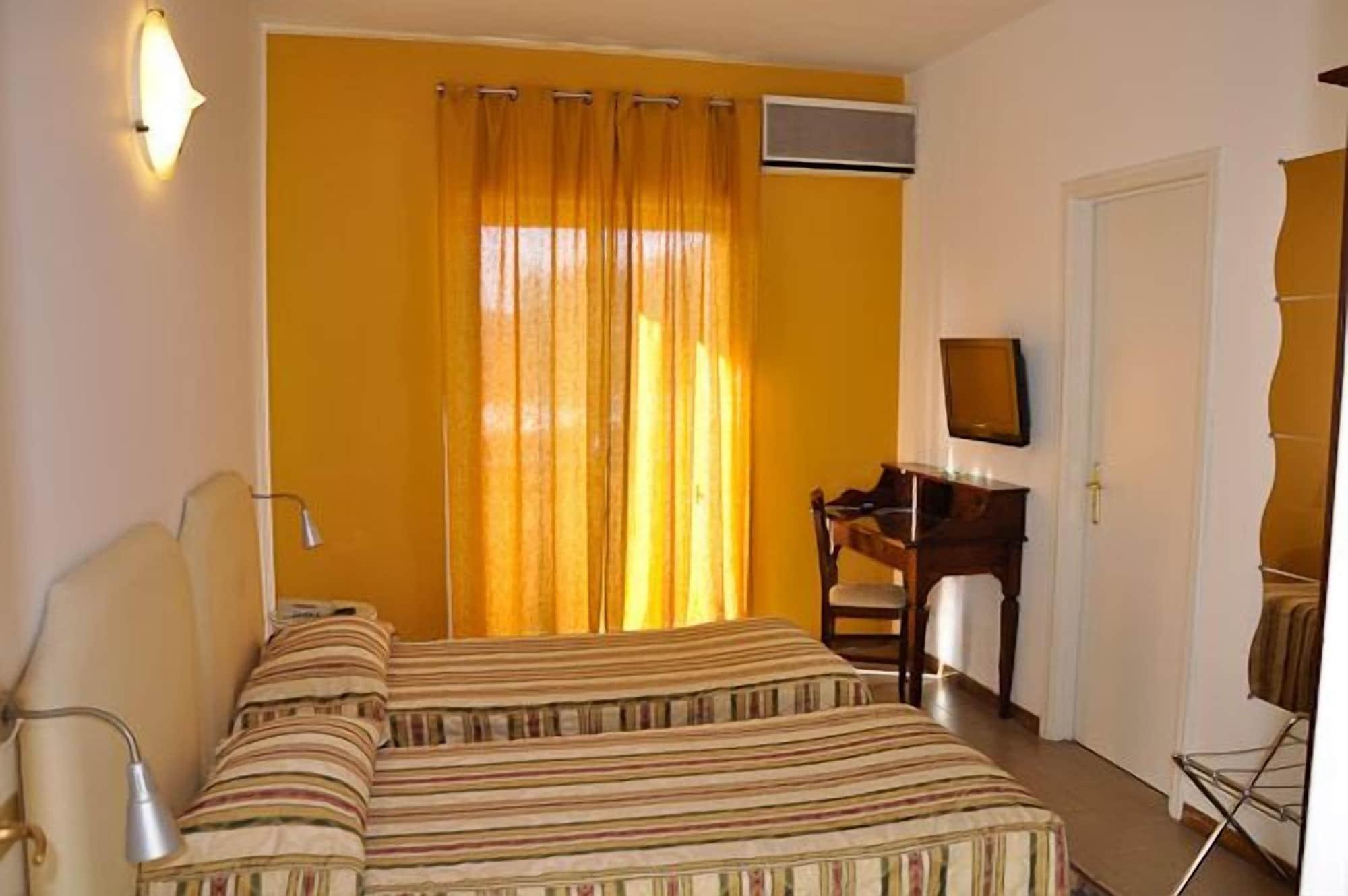 Tk - Ex Ares Hotel 3*