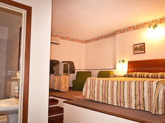 Hotel Tk - Ex Ares San Giovanni La Punta