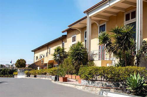 Tk - Ex Ares Hotel San Giovanni La Punta