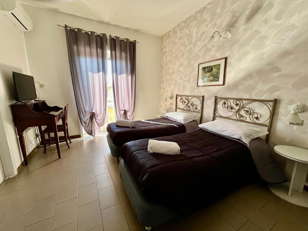 Tk酒店-前Ares San Giovanni La Punta