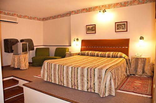 Hotel Tk - Ex Ares San Giovanni La Punta